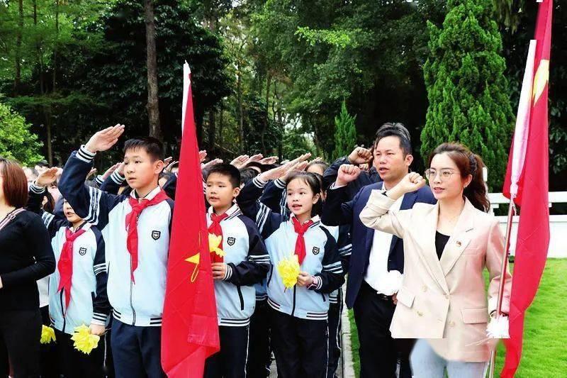 无人的神秘村